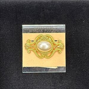 Vintage New Elegant Gold and Pearl Scarf Clip